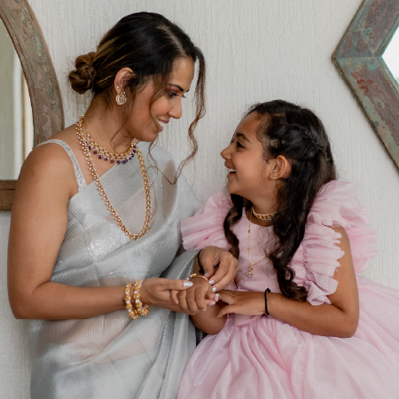 Minimalist Jewelry Gift Ideas Moms Will Actually Want to Wear Every Day