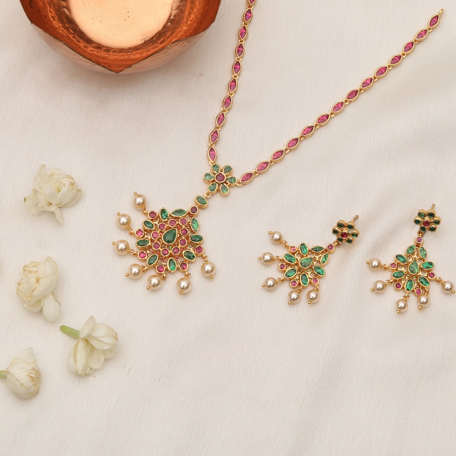 Mahima Kempu Silver Pendant Necklace Set