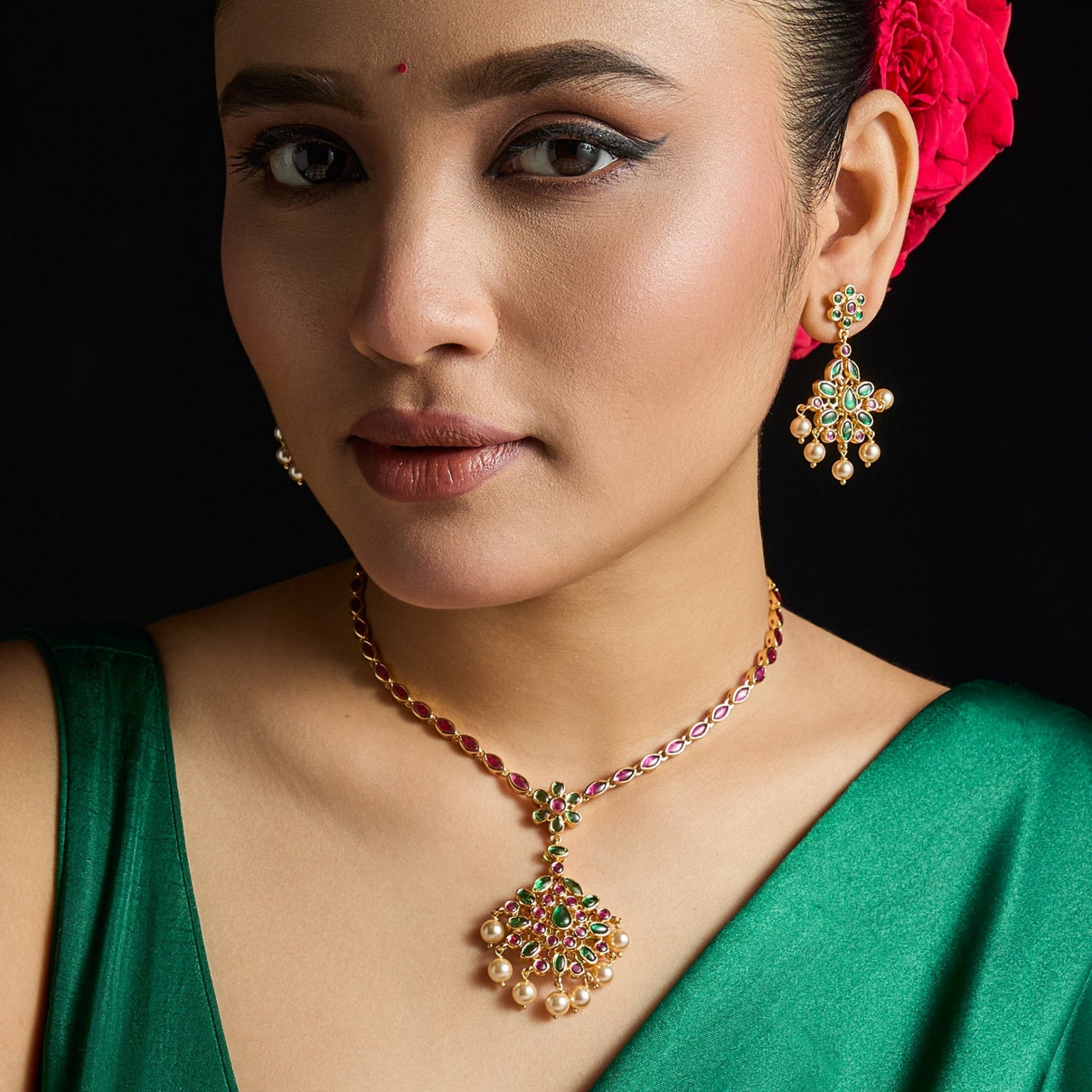 Mahima Kempu Silver Pendant Necklace Set