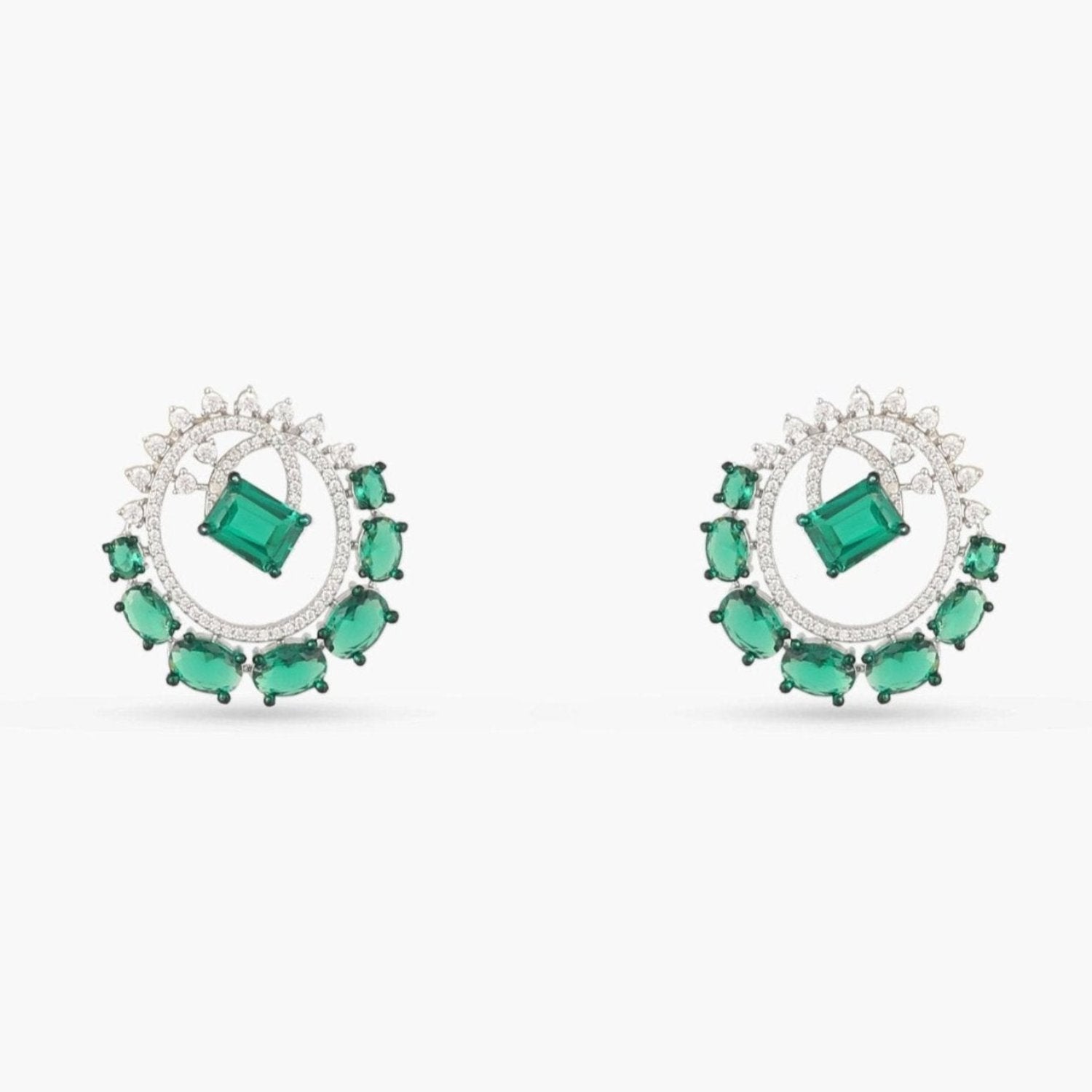 Emeraude Essence Round Silver Earrings