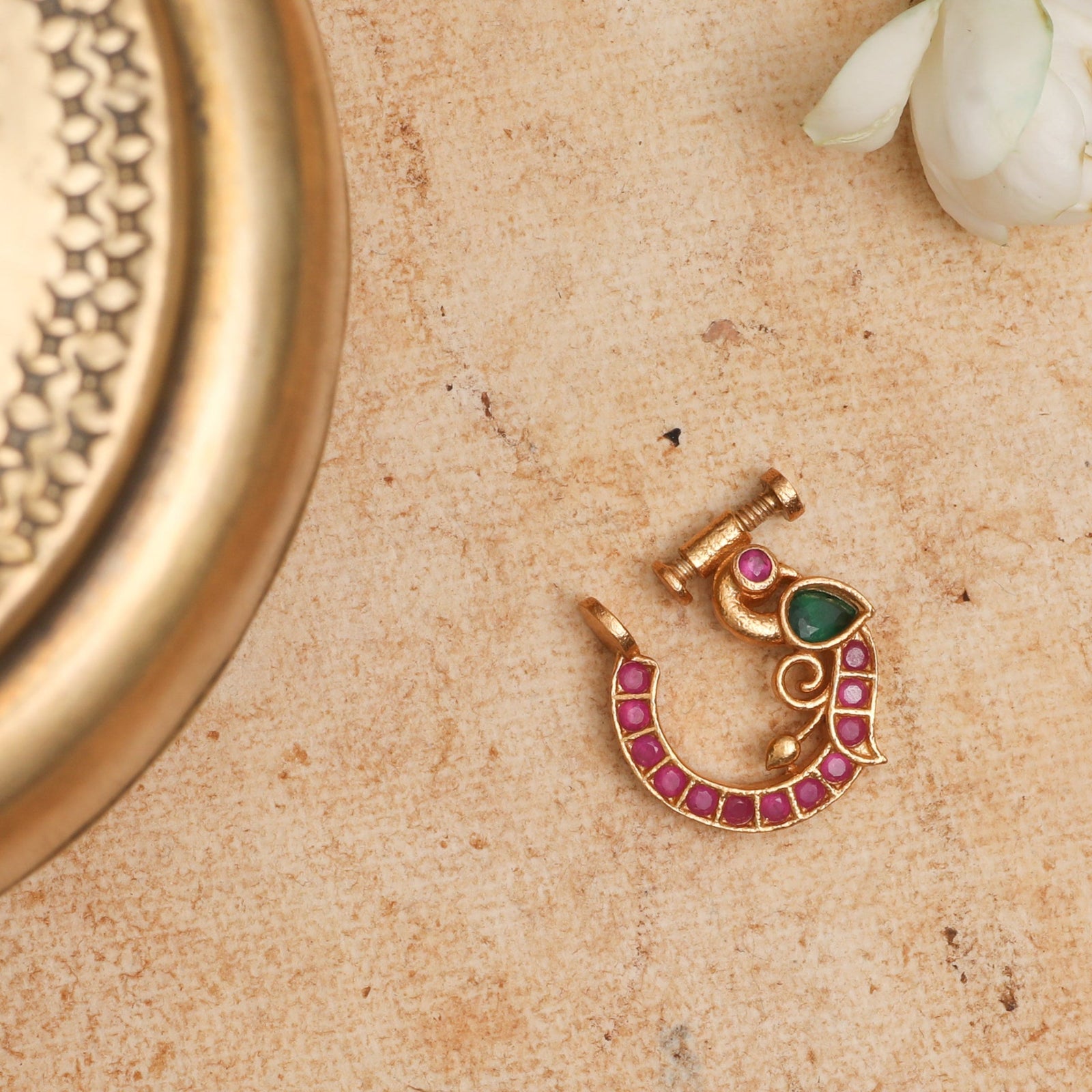 Manvitha Kempu Jadau Silver Nose Ring