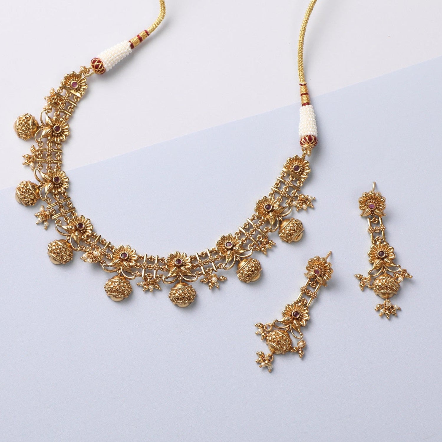 Swara Floral Link Silver Necklace Set