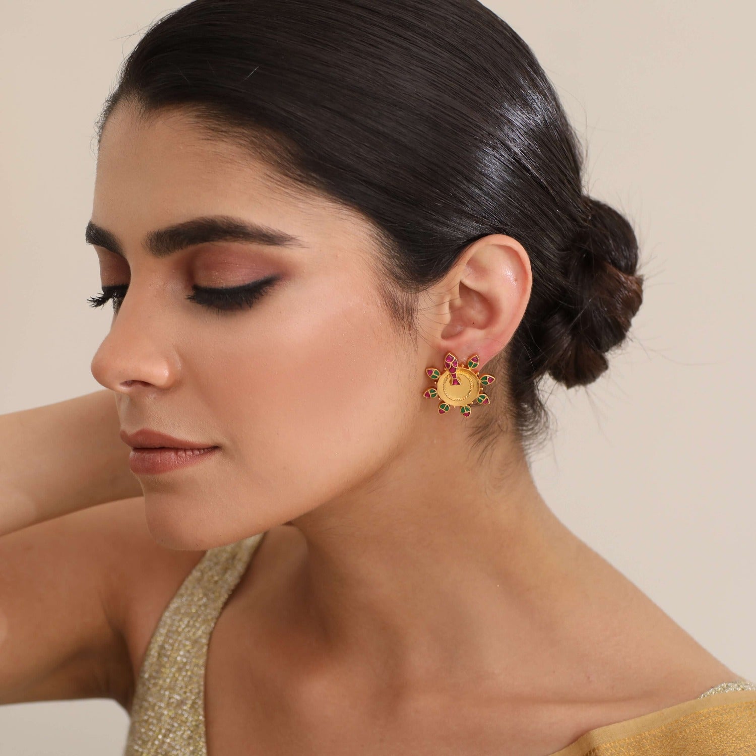 Matsya Round Silver Stud Earrings