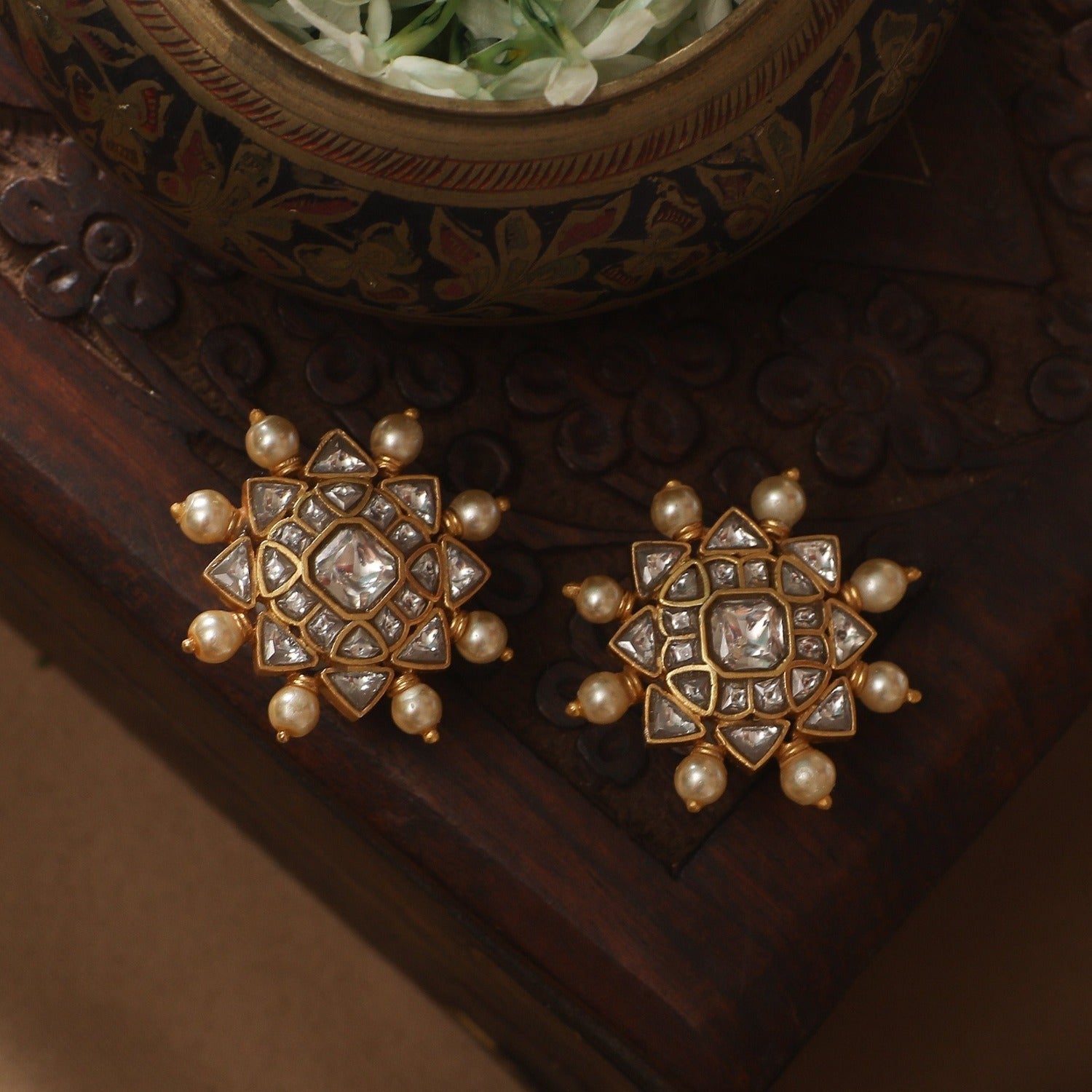 Viirya Jadau Pearl Silver Studs