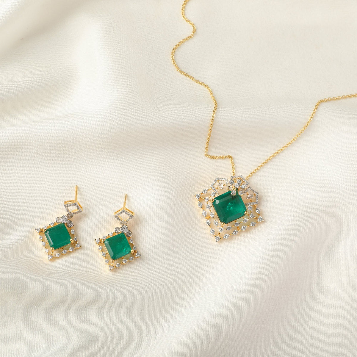 Emerald Sparkle CZ Silver Pendant Set