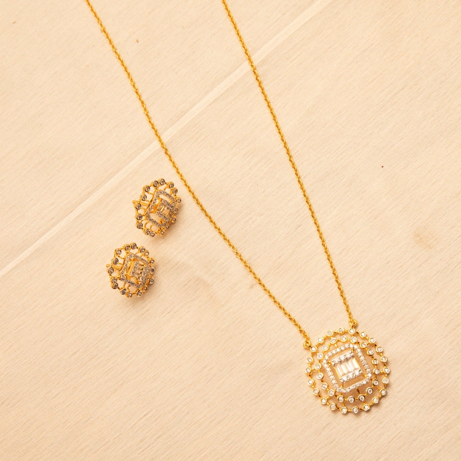 Pendants Halo Shine CZ Silver Pendant Set