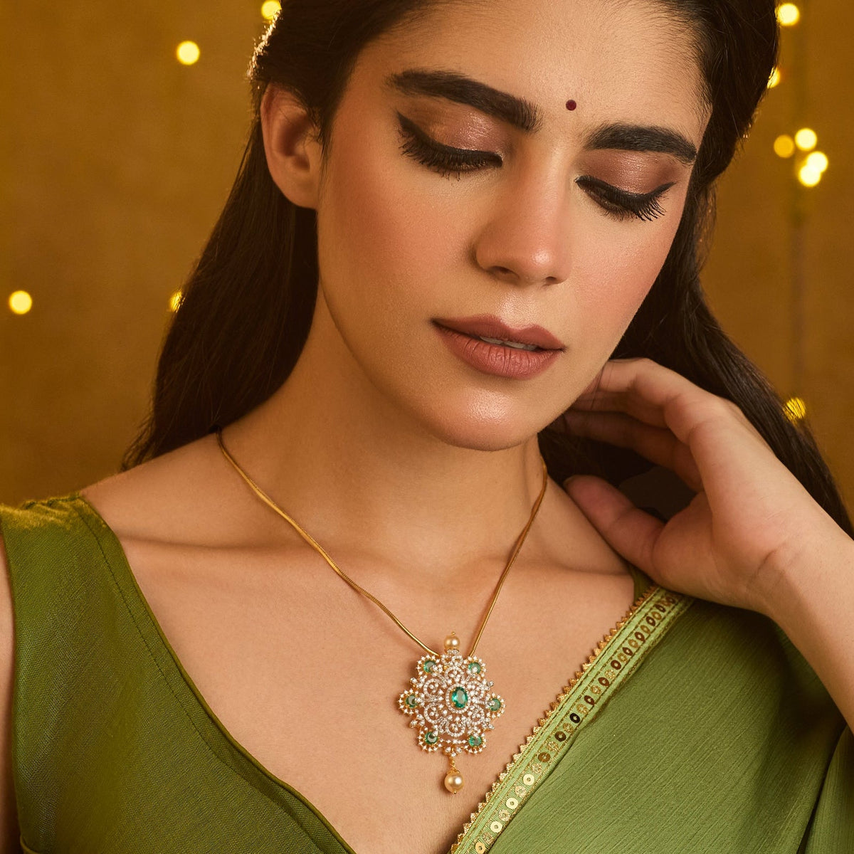 Pendants Nivriti Green & White CZ Silver Pendant Necklace
