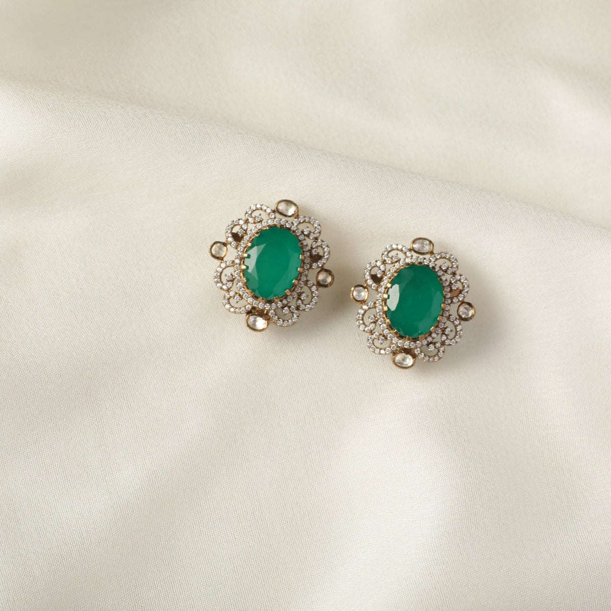 Earrings Emerald Shine Silver Stud Earrings