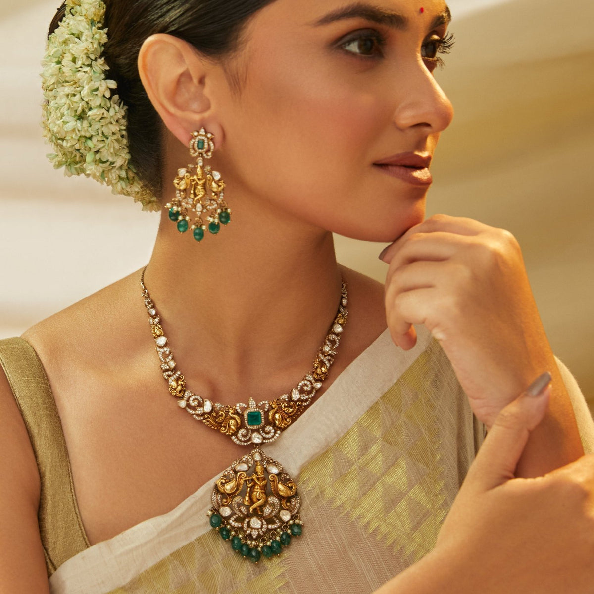 Tarini Nakshi Moissanite Silver Necklace Set