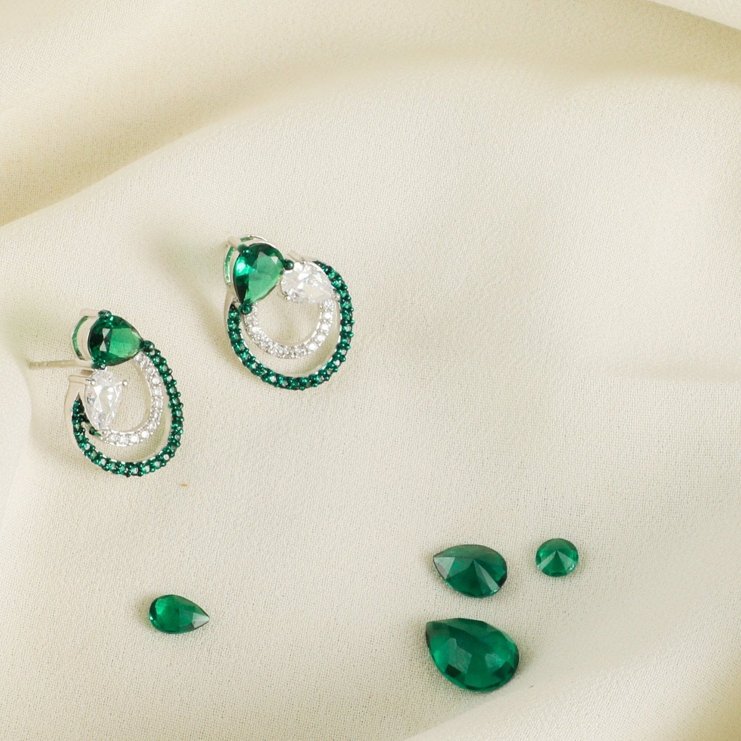 Earrings Emeraude Enchanted Silver Earrings