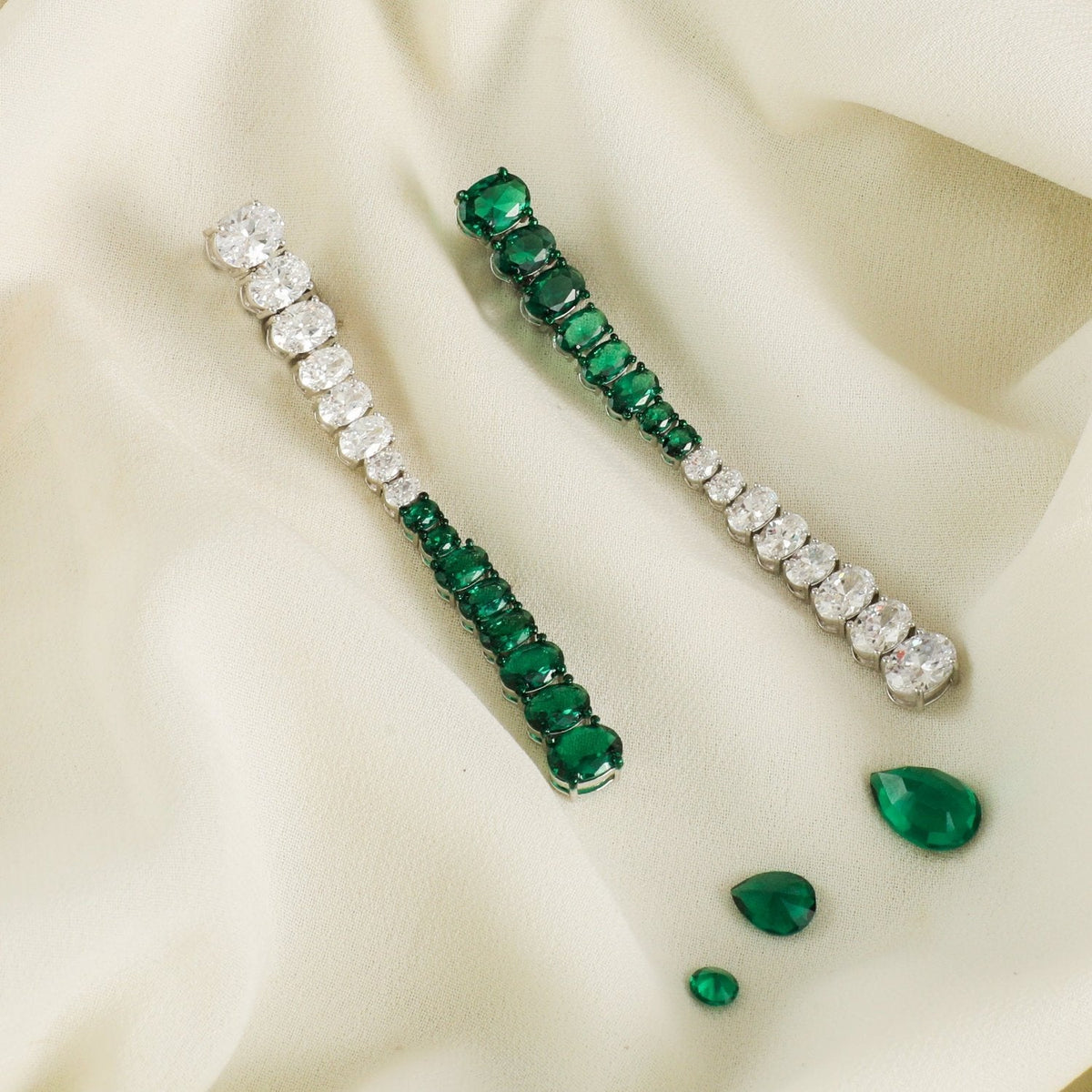 Earrings Emeraude Glamour Party Silver Earrings