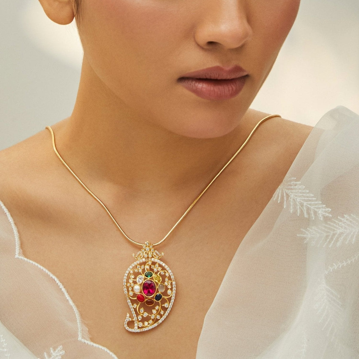 Pendants Majestic Navaratna Silver Pendant Necklace