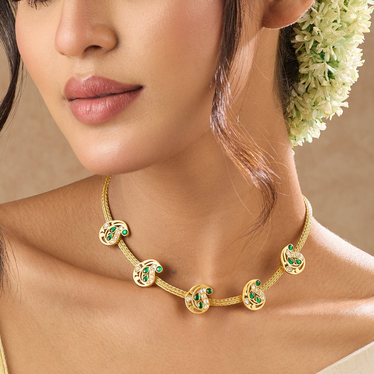 Paisley Jadau Silver Hasli Necklace