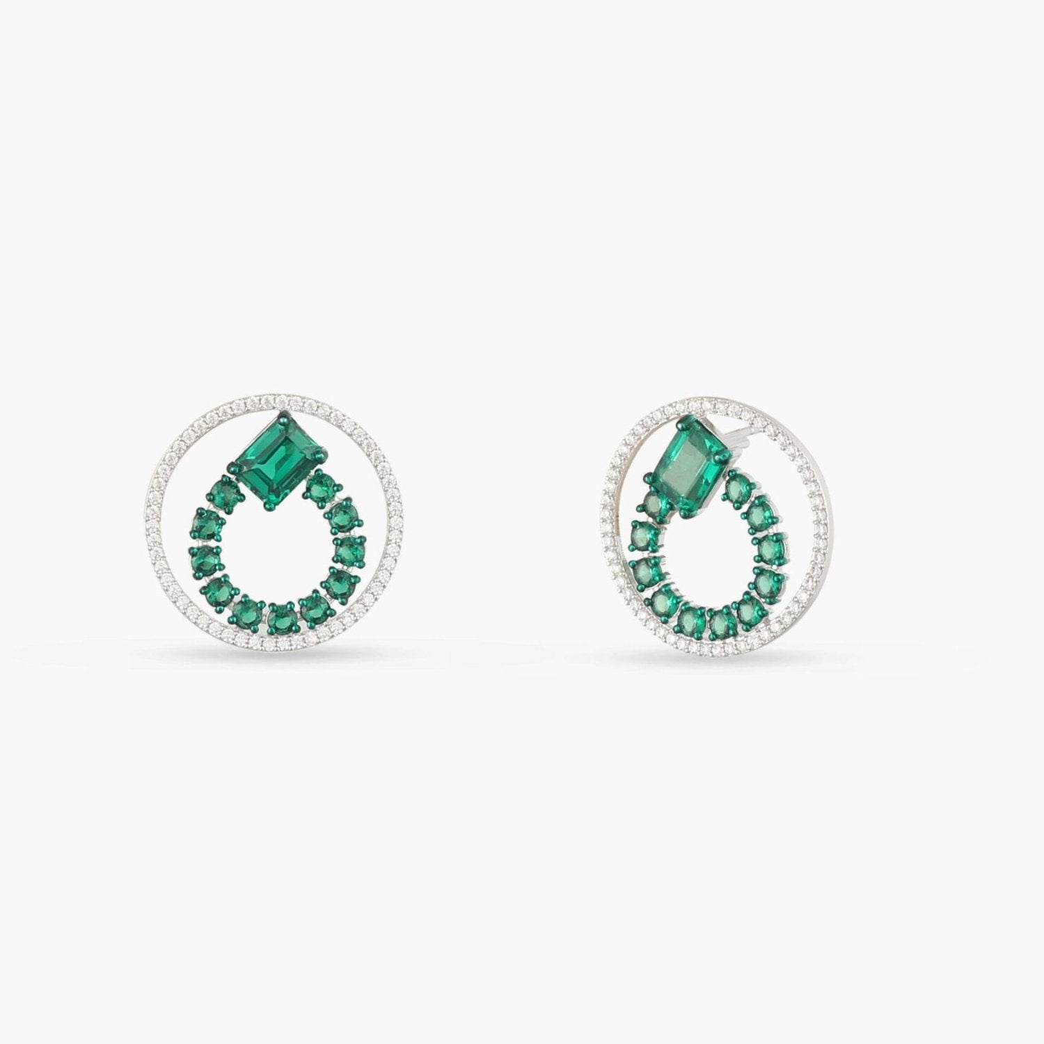 Emeraude Ivy Glow Round Silver Earrings