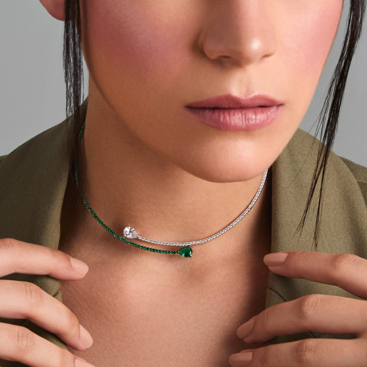 Necklace Emeraude Ravishing Silver Cuff Necklace