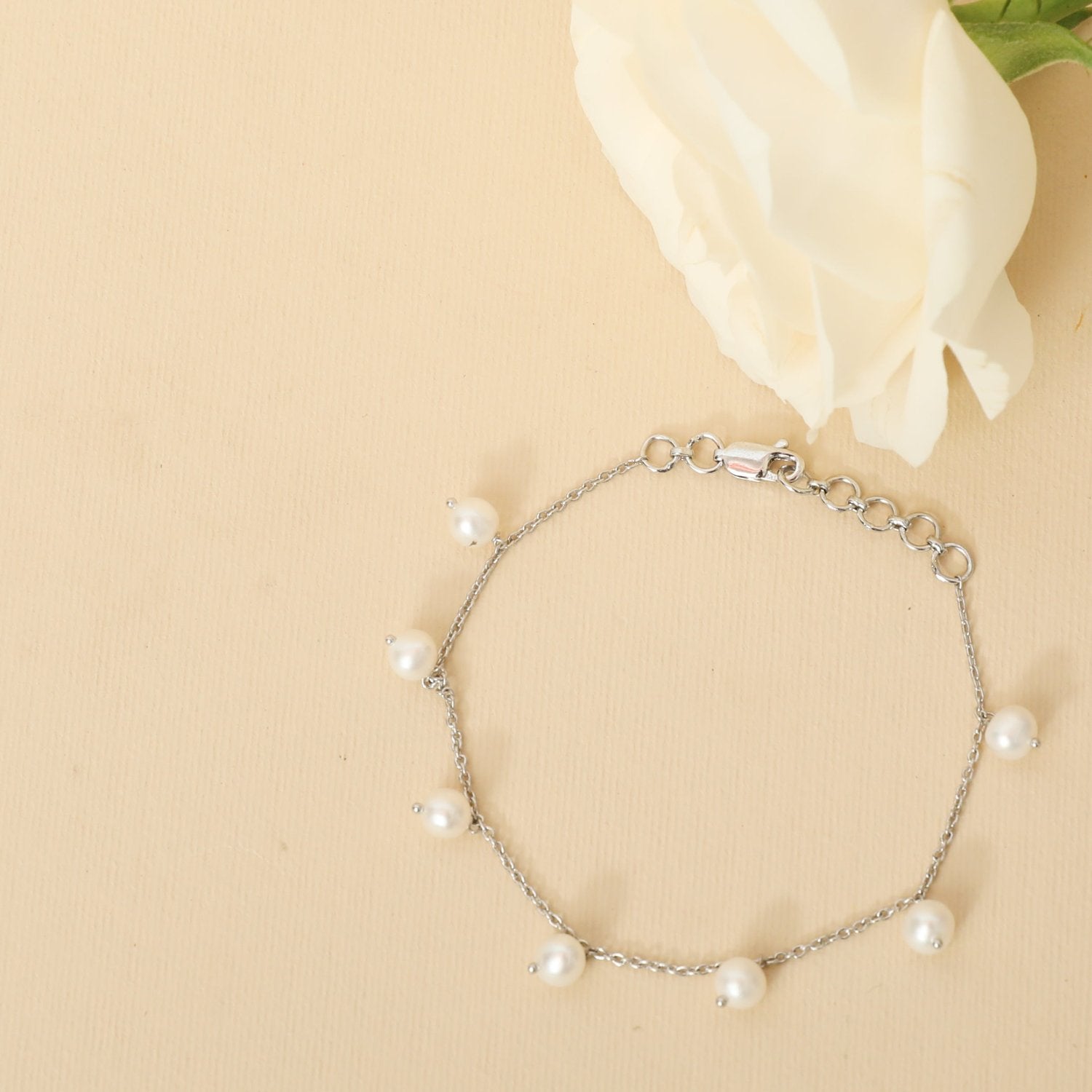 Evelyn Pearl Chain Silver Bracelet