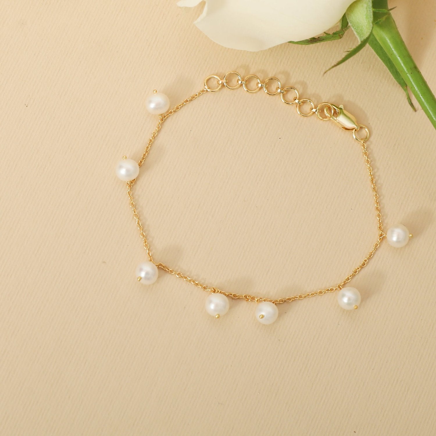 Bracelet Evelyn Pearl Chain Gold Plated Silver Bracelet