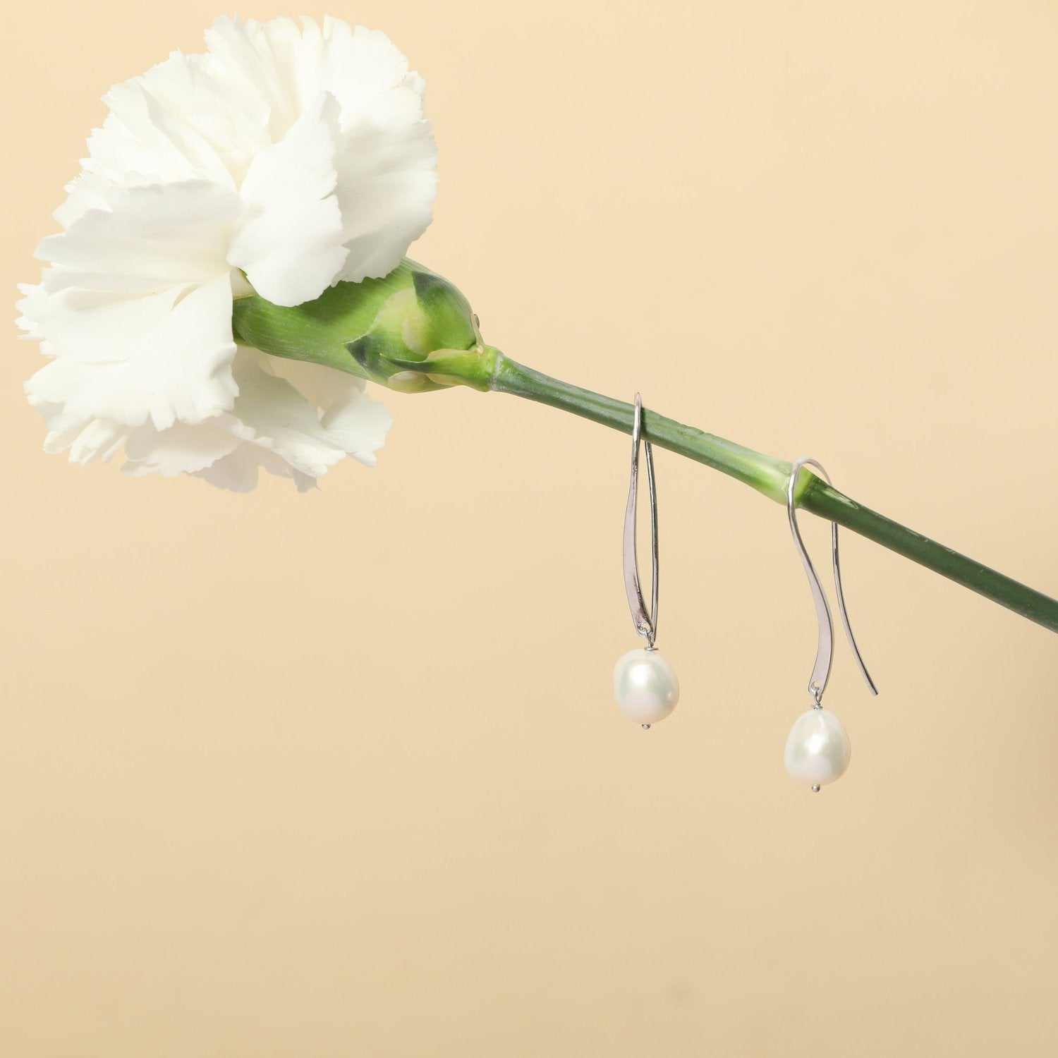 Earrings Muse Pearl Silver Drop Earrings