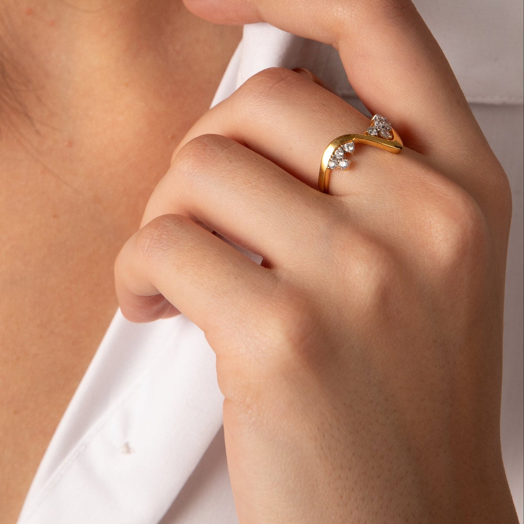 Finger Ring Crest Wave CZ Silver Ring