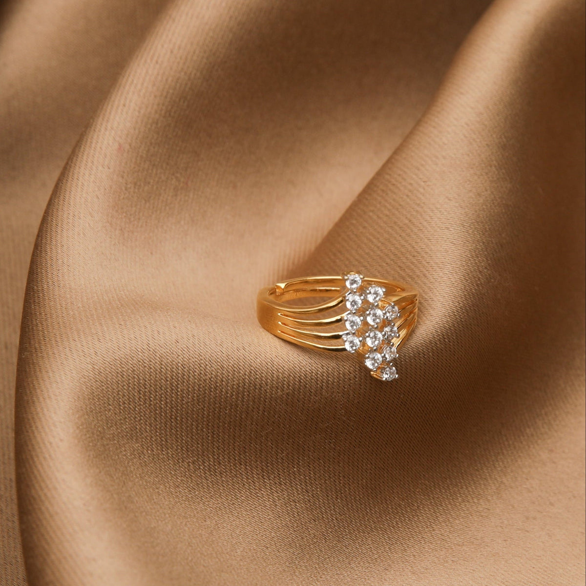 Finger Ring Aura Bold CZ Silver Ring