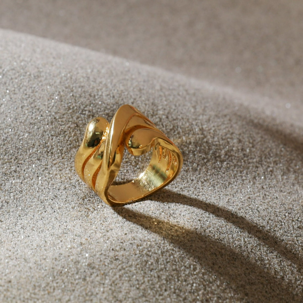 Sandscape Statement Silver Finger Ring