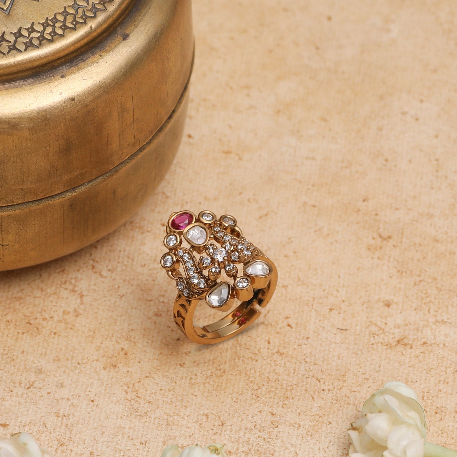 Finger Ring Lira Moissanite Silver Ring