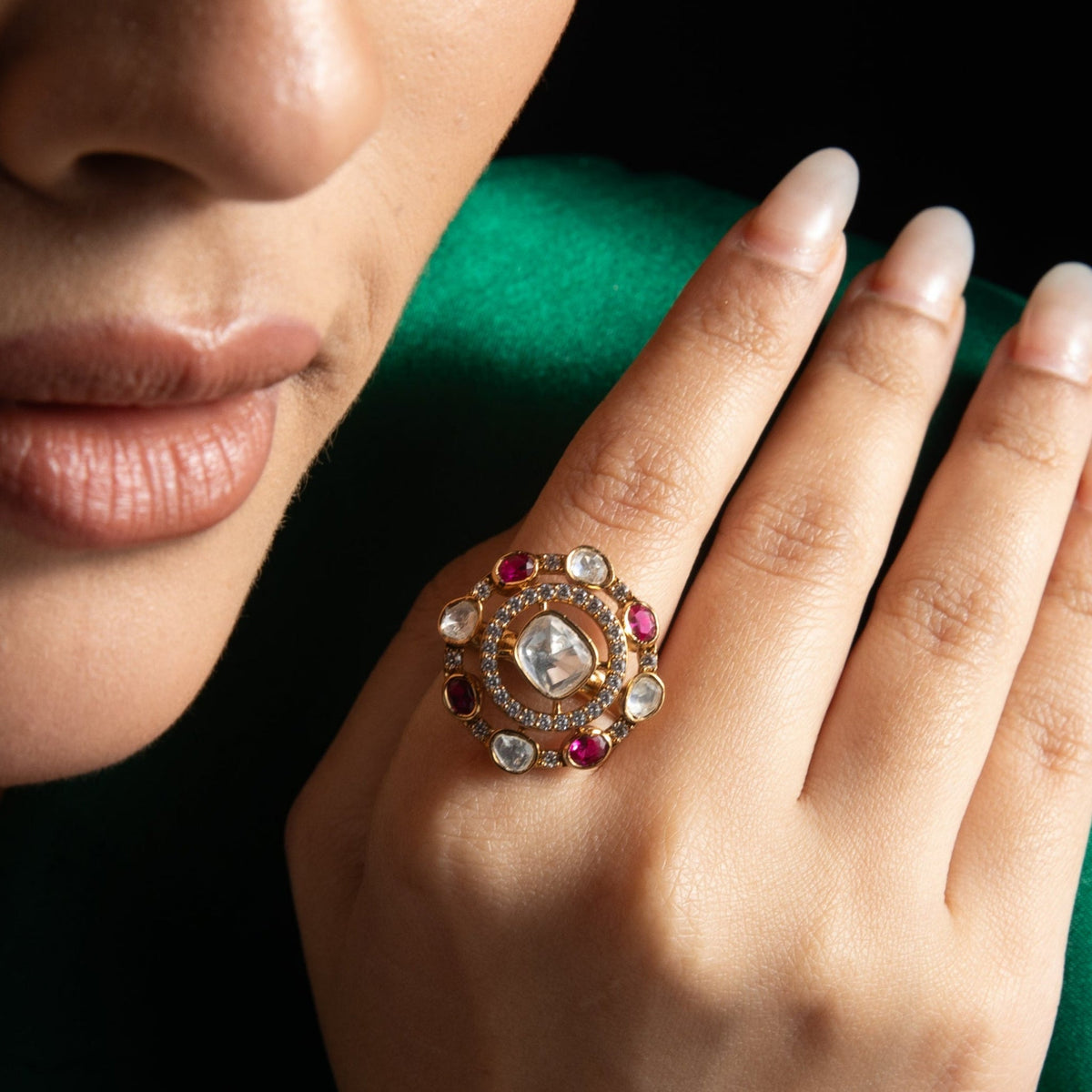 Finger Ring Arwa Moissanite Silver Ring