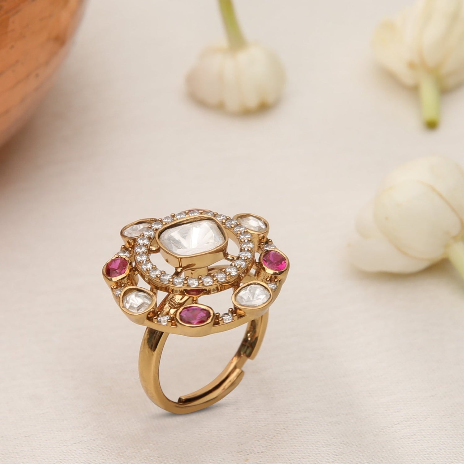 Finger Ring Arwa Moissanite Silver Ring