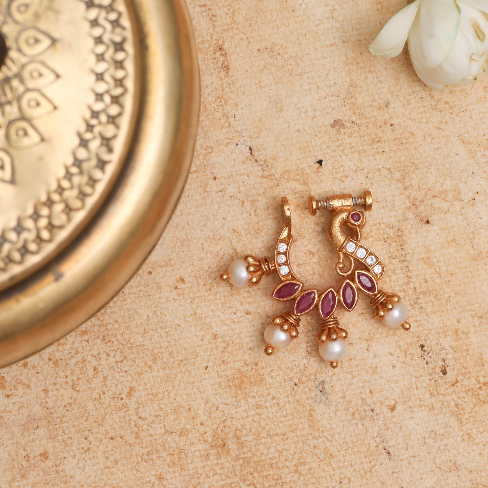 Devika Kempu Jadau Silver Nose Ring