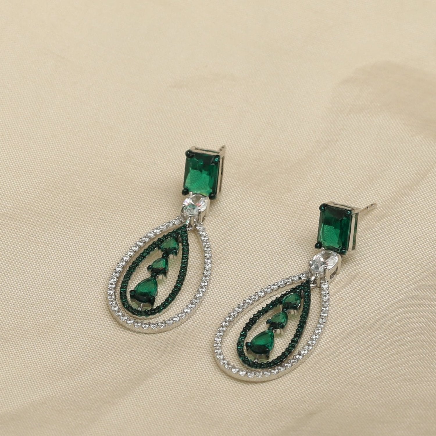 Earrings Emeraude Celebration Silver Dangle Earrings