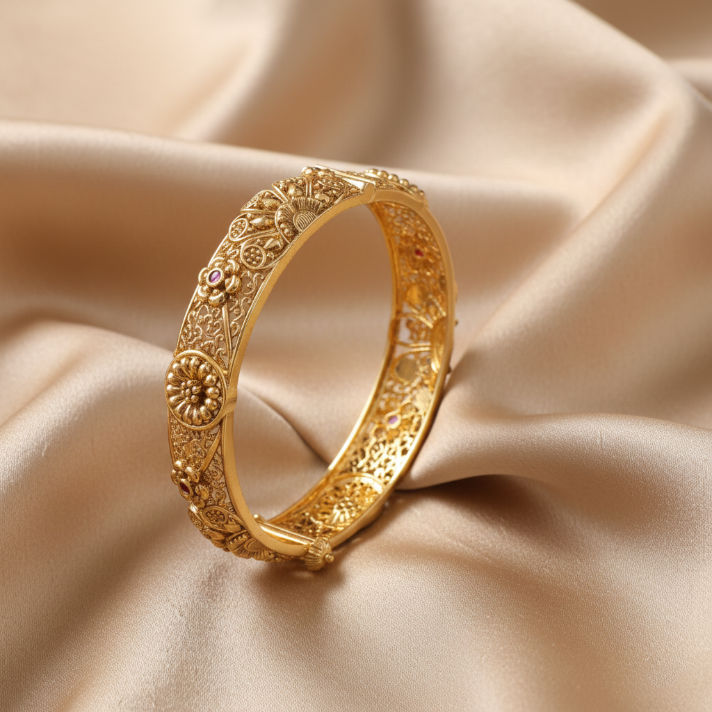 Swara Classic Statement Silver Bangle