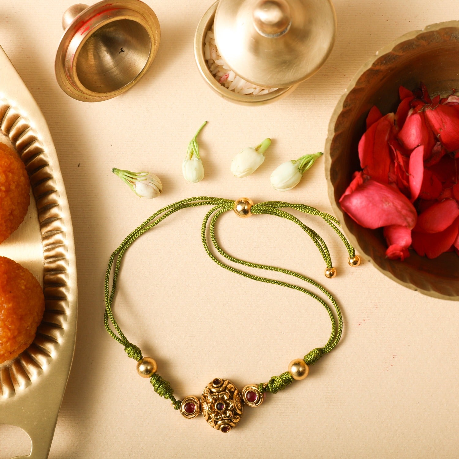Fulera Antique Silver Rakhi