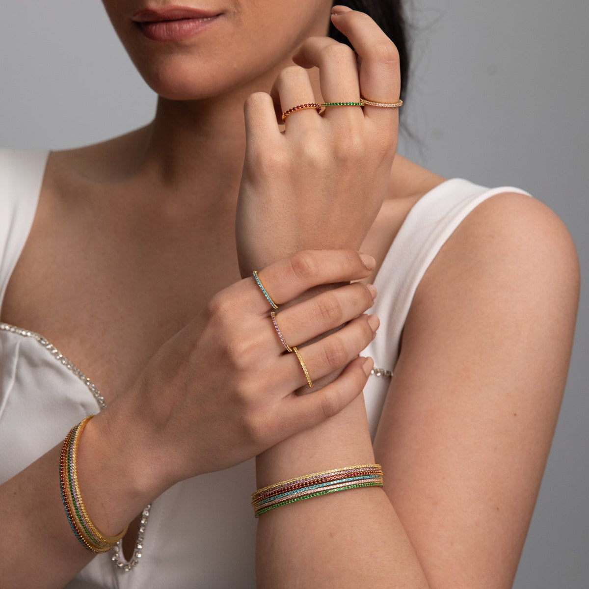 Finger Ring Circle of Love Green Silver Ring