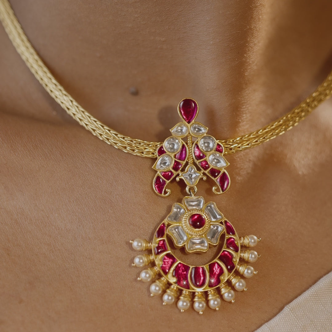 Parampara Kempu Jadau Silver Hasli Necklace