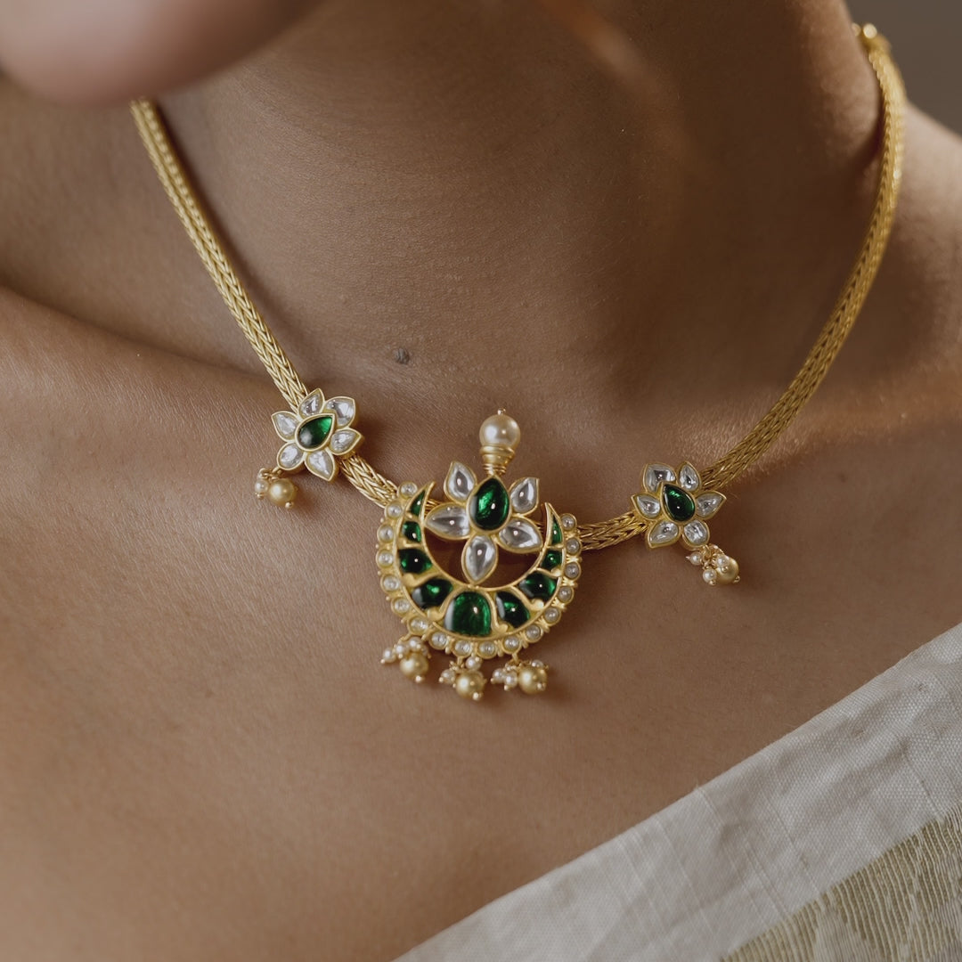 Chand Jadau Silver Hasli Necklace