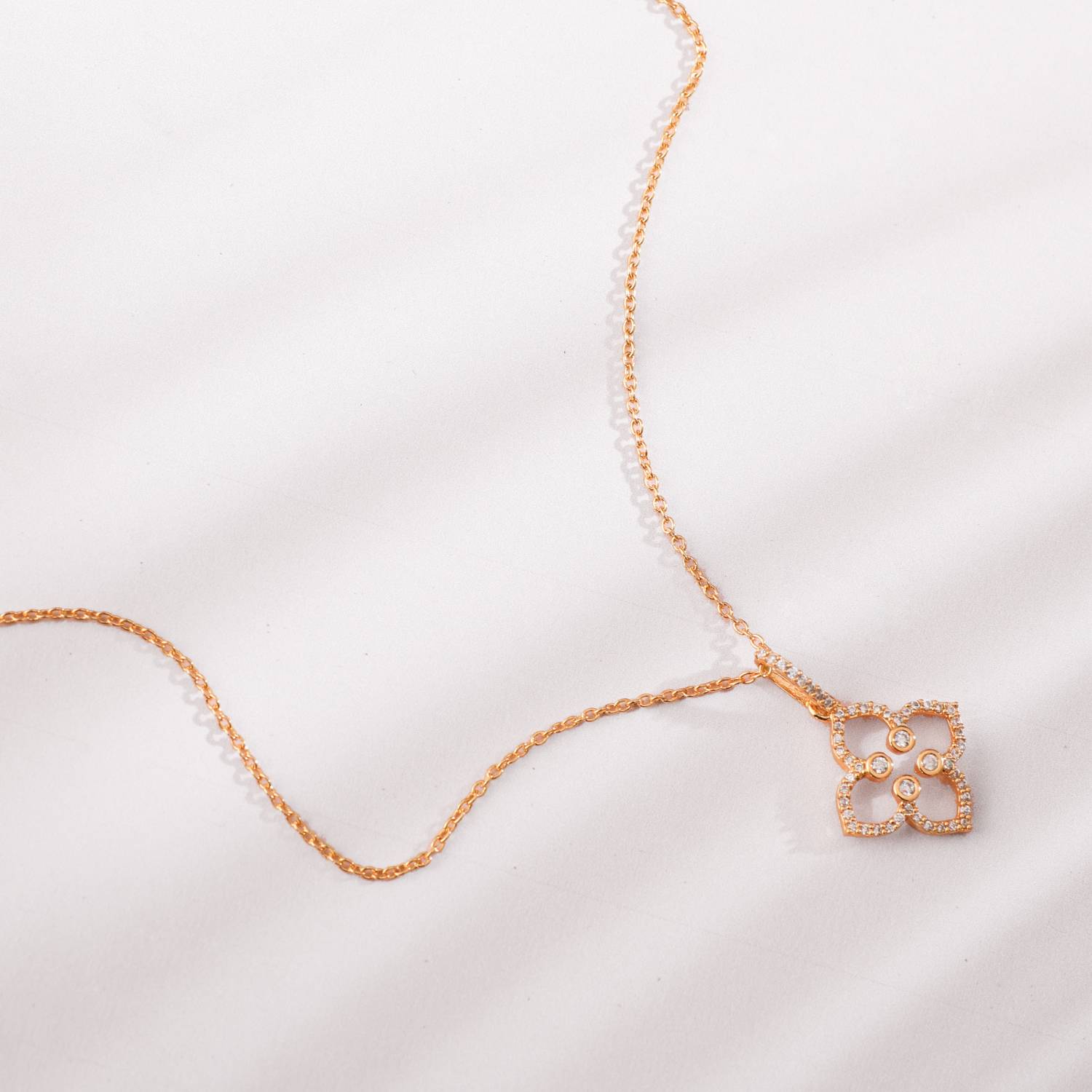 Necklaces Floral CZ Delicate Silver Pendant Necklace