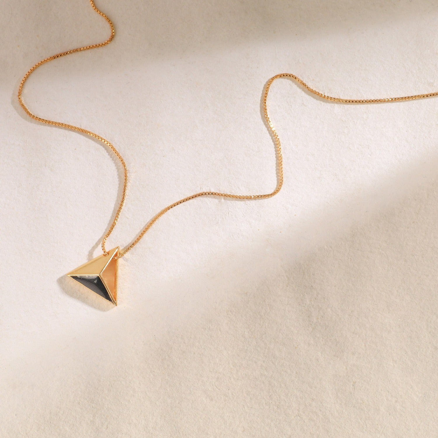 Necklaces Pyramid Minimal Silver Pendant Necklace