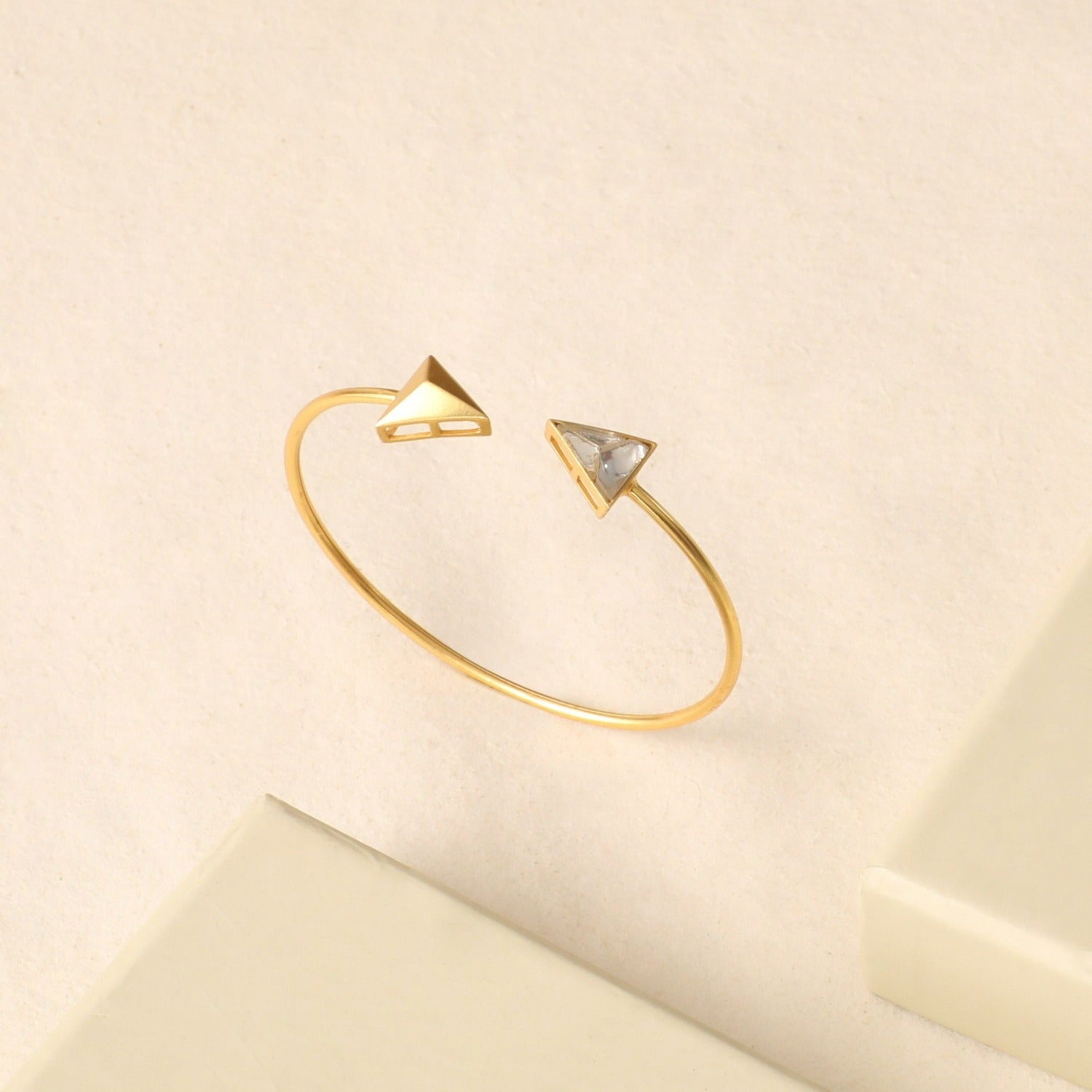 Bracelet Pyramid Dainty Open Style Silver Bracelet