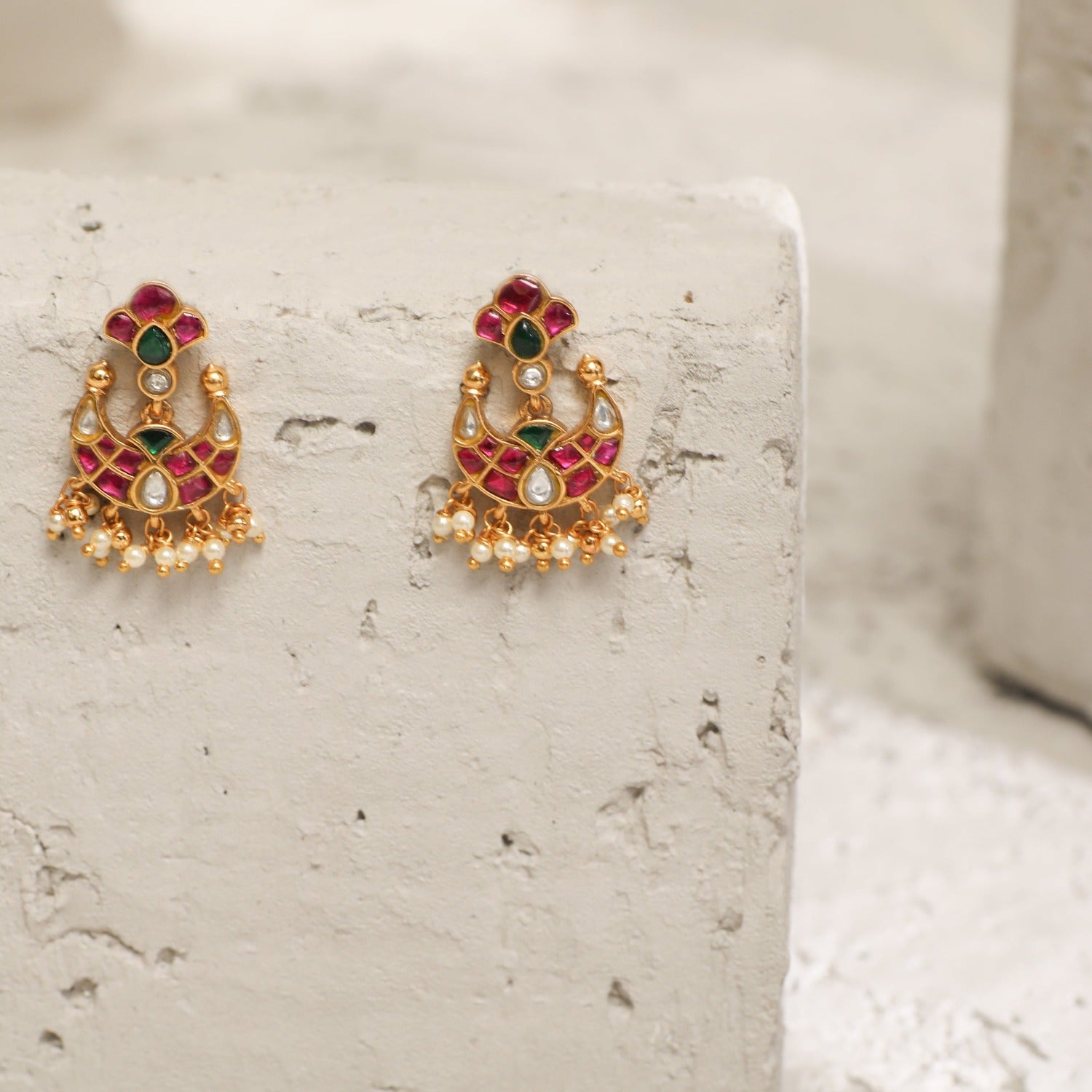 Jaipur Rose Aarani Pearl Crystal Necklace & Earring Set