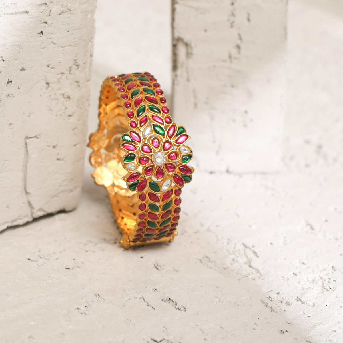 Leafy Floral Classic Kempu Jadau Silver Bracelet