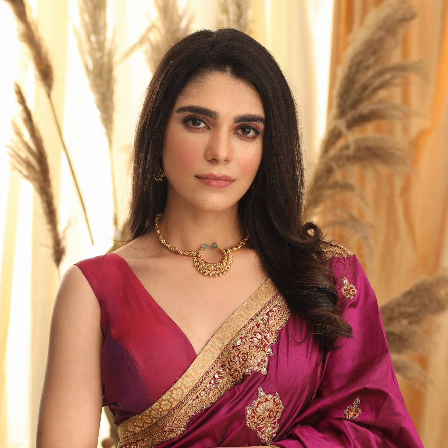 Necklaces Hoop Kempu Jadau Antique Hasli Necklace