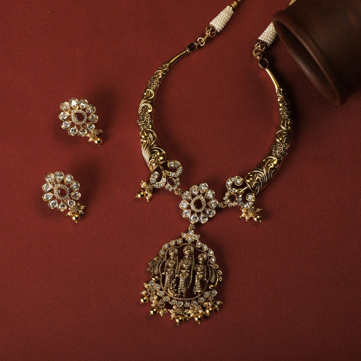 Necklaces Ramparivar Nakshi Antique Silver Hasli Necklace Set