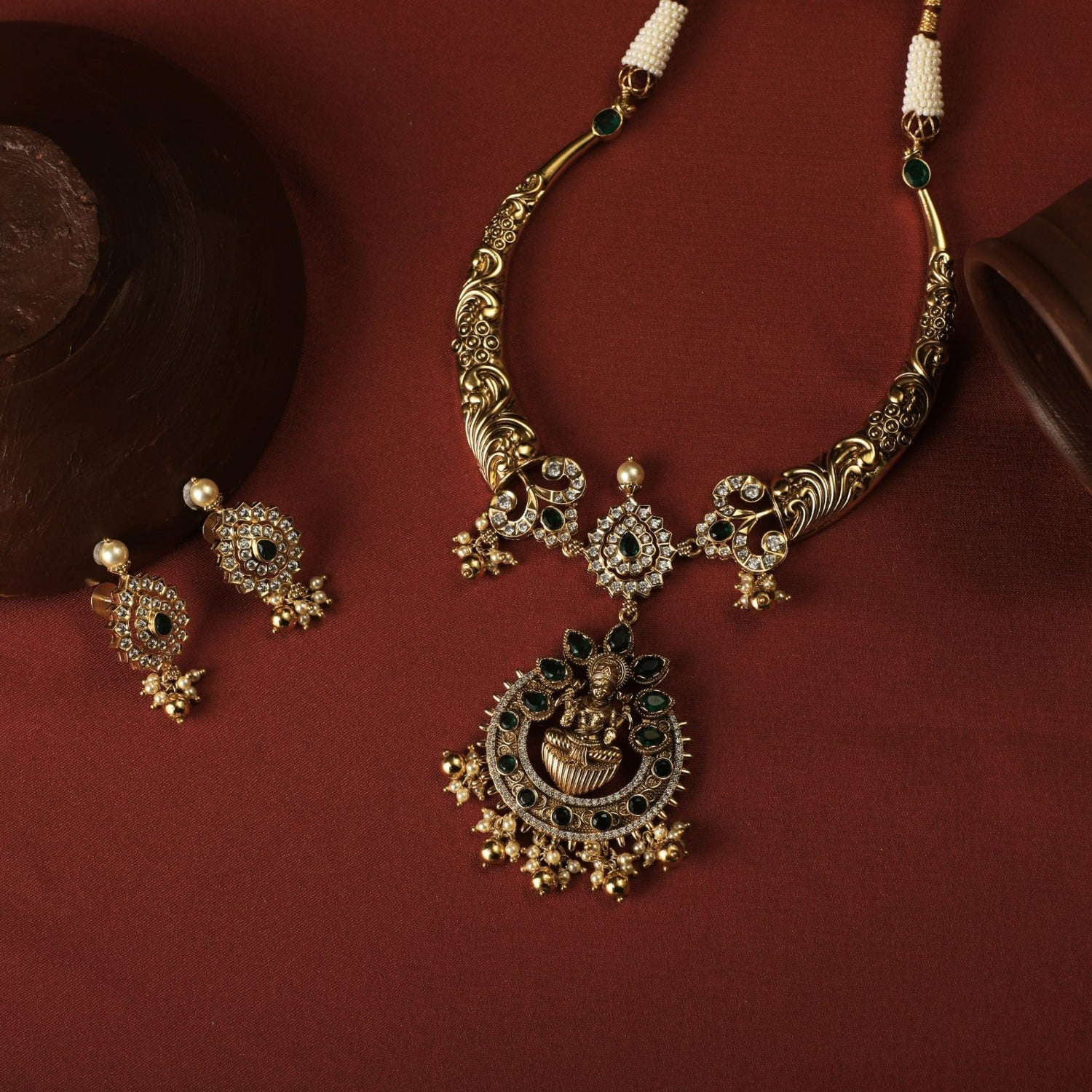Necklaces Kamala Nakshi Antique Silver Hasli Necklace Set