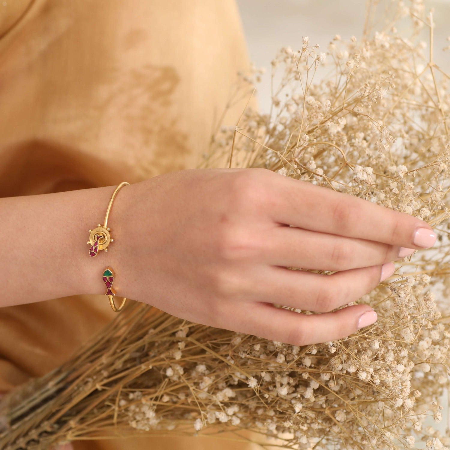 Bracelet Matsya Double Motif Silver Cuff Bracelet