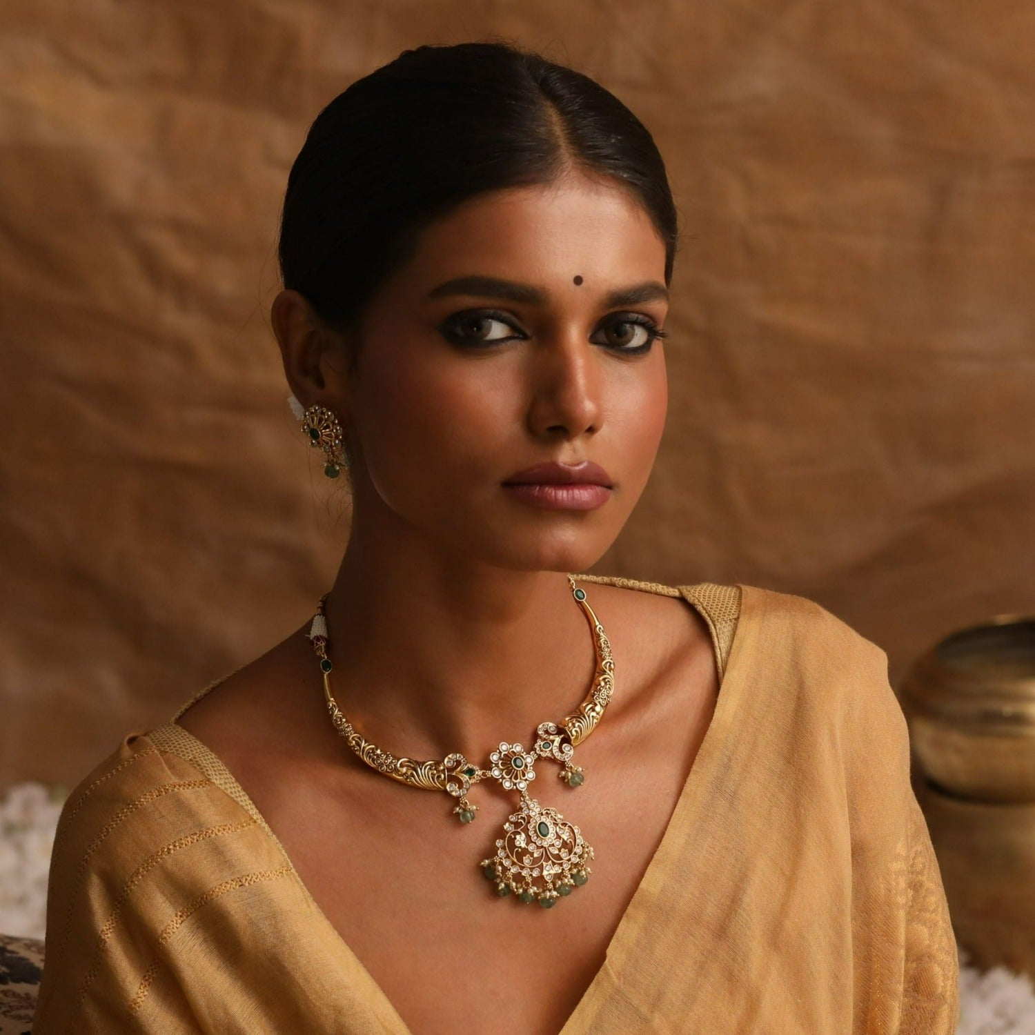 Necklaces Chaya Nakshi Antique Silver Hasli Necklace Set