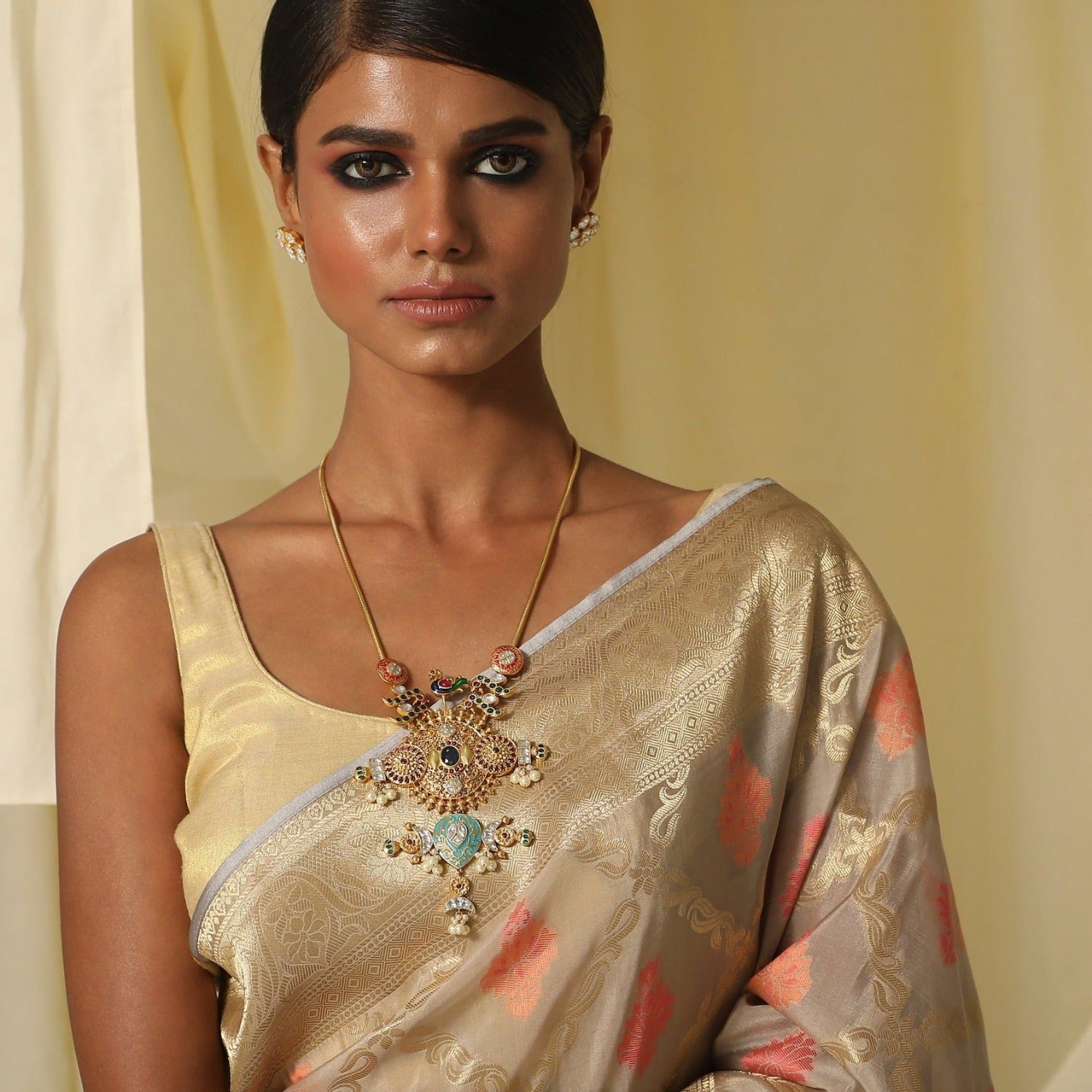 Necklaces Ibhya Modern Silver Necklace