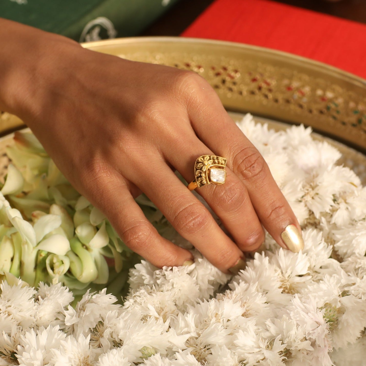 Finger Ring Saumya Nakshi Moissanite Finger Ring