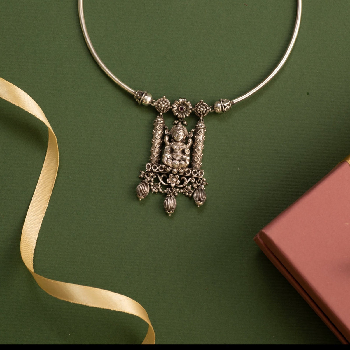 Harta Tribal Silver Hasli Necklace