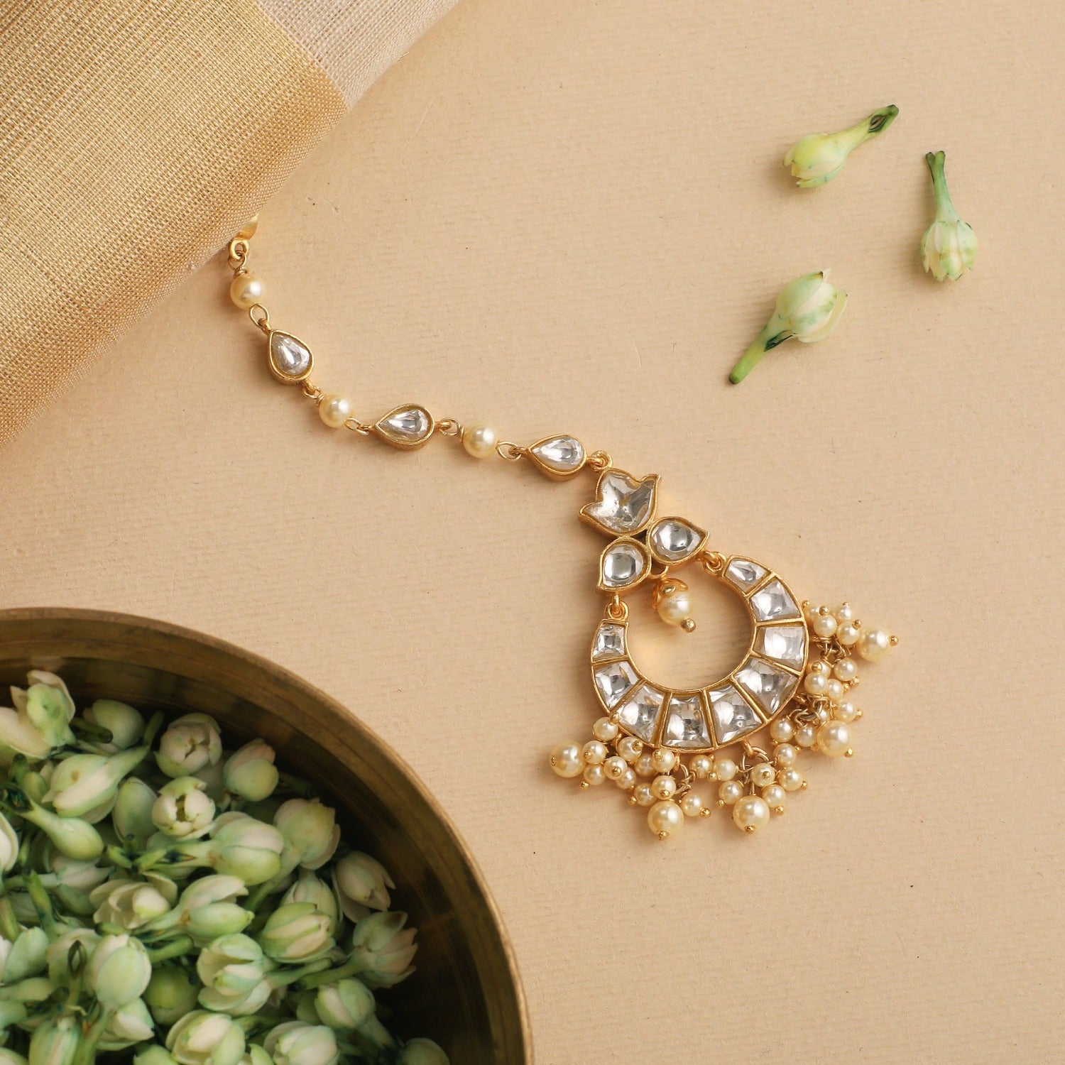 Irya Chaandbali Silver Maangtika