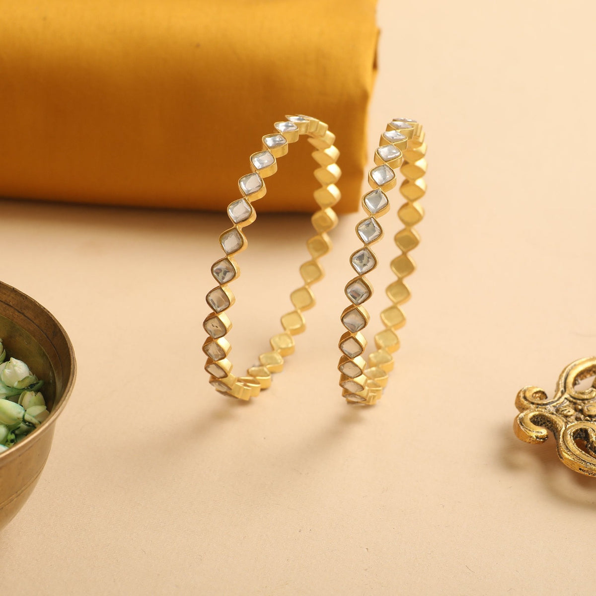 Irya Single Line Jadau Silver Bangles